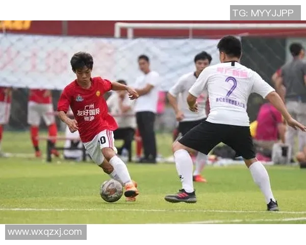 杭州足球队与上海足球队赛后分析:比赛节奏与战术对比探讨 杭州足球队与上海足球队赛后分析:比赛节奏与战术对比探讨